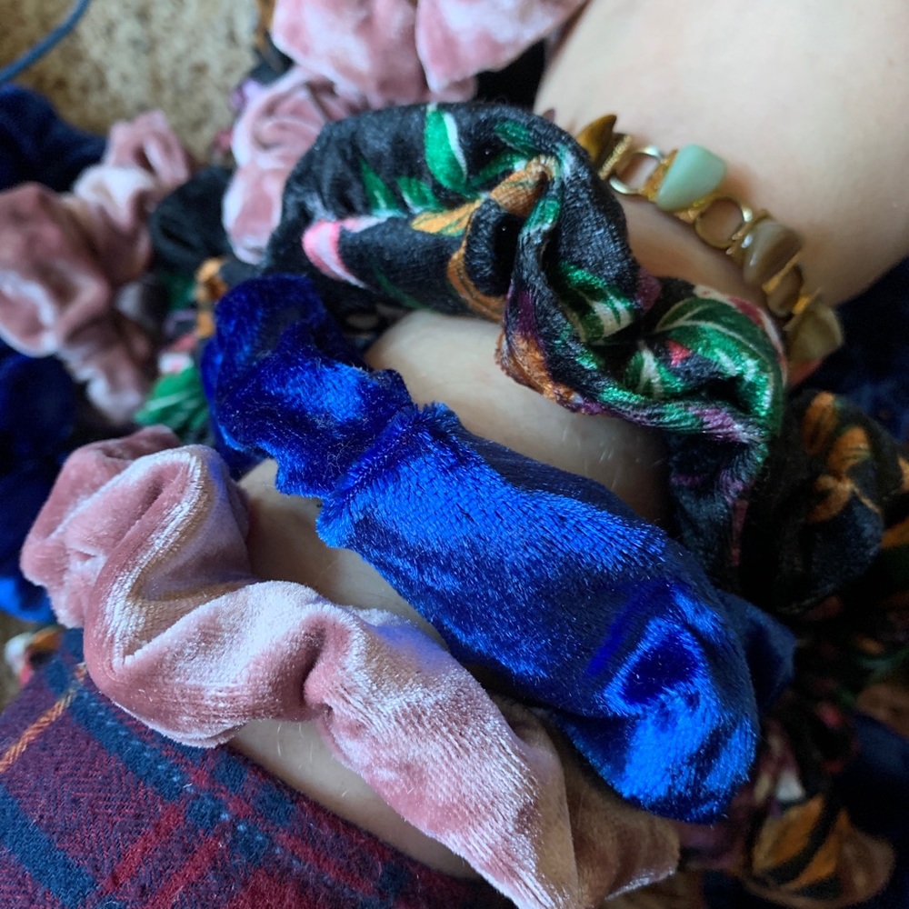 Velvet Scrunchies 3 Pack